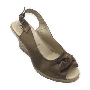 71451F25 A3ED 4B86 8F1F 150C8B83C206