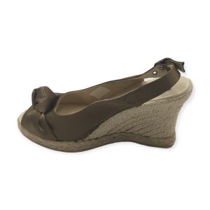 7F019EB7 CF89 4870 A465 890DDF3B5A7D