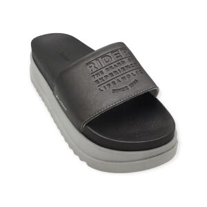 F887ABF0 D820 40D2 BE26 214FC226B9DB