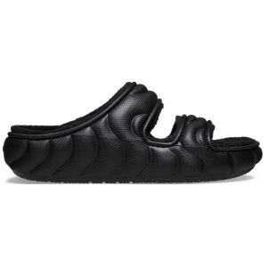 Γυναικείες χειμερινές παντόφλες Crocs Cozzzy Overpuff 210074-001 Black